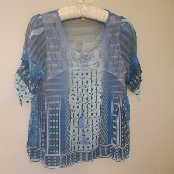 ONEWORLD Women's Short Sleeve Tee With Attached Fringe Scarf - Printed Blouse